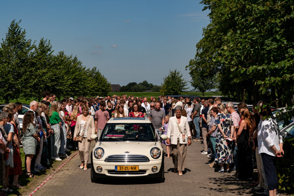 Witte mini afscheid kind